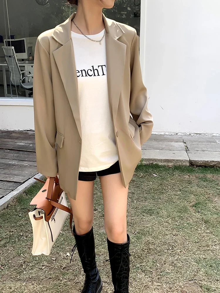 Женский блейзер в стиле оверсайз JMPRS