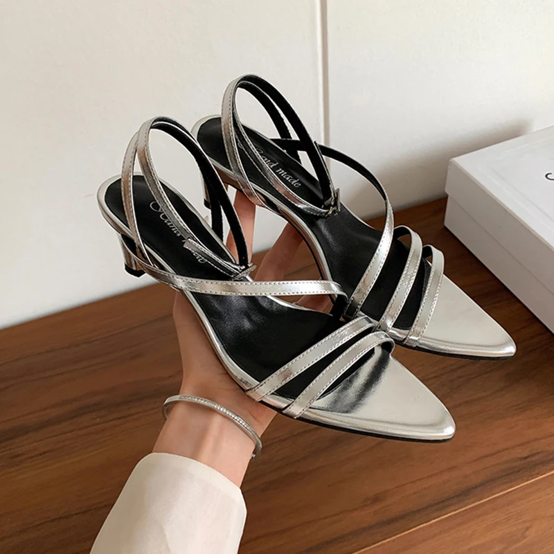 Женские босоножки на высоком каблуке и платформе