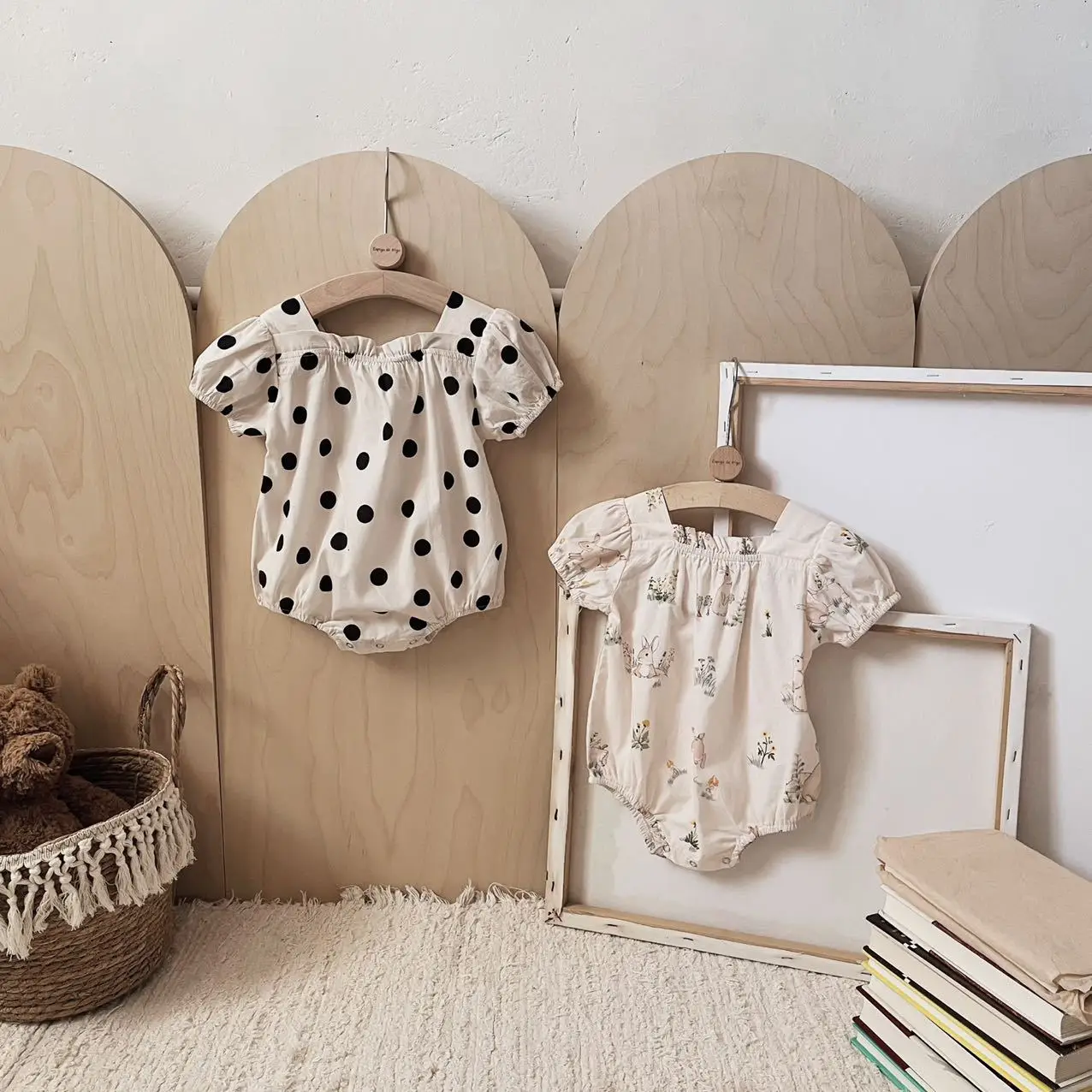 

Infant Girl Sweet Floral Puff Sleeves Bodysuit Toddler Girls Cute Dot Outfits Fashion Square Collar Princess Onesie Clothes