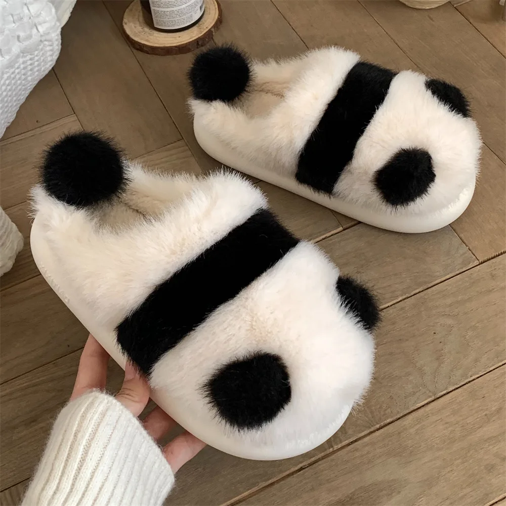 Купи Winter Women Cute Panda Slippers Warm Flats Home Slippers Fluffy Fur Cartoon Closed Slides Thick Sole Soft Cloud Cotton Shoes за 359 рублей в магазине AliExpress