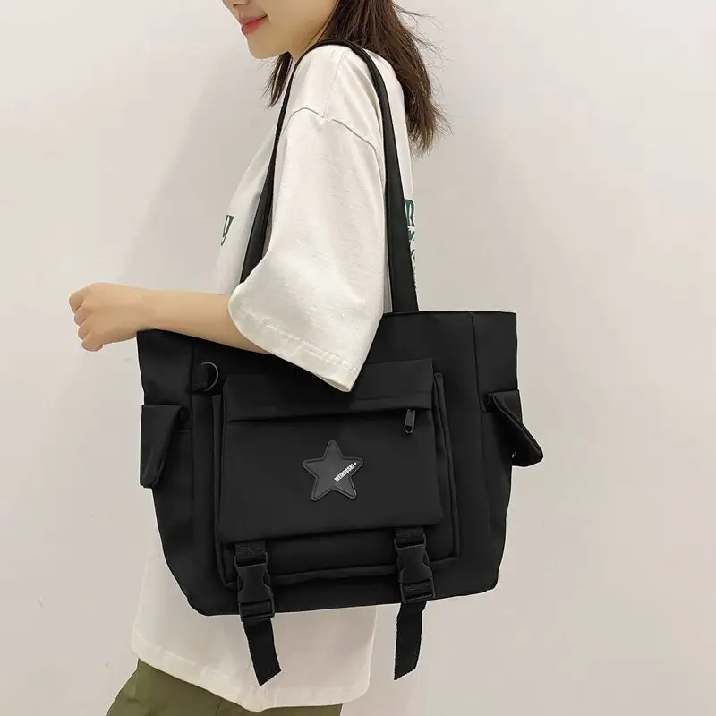 2023 Square Large Capacity Canvas Womens Shoulder Bag New School Style Fashion Leisure Simple Class Commuting Tote Bag For Women