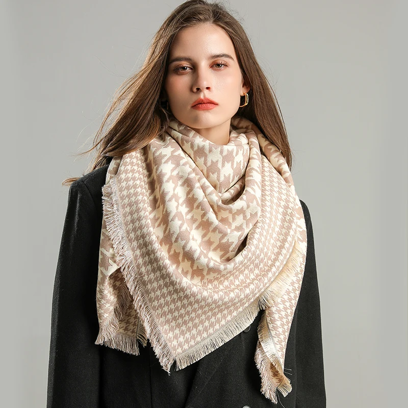 Рисунок 5 - Теплый имитационный кашемировый шарф для женщин