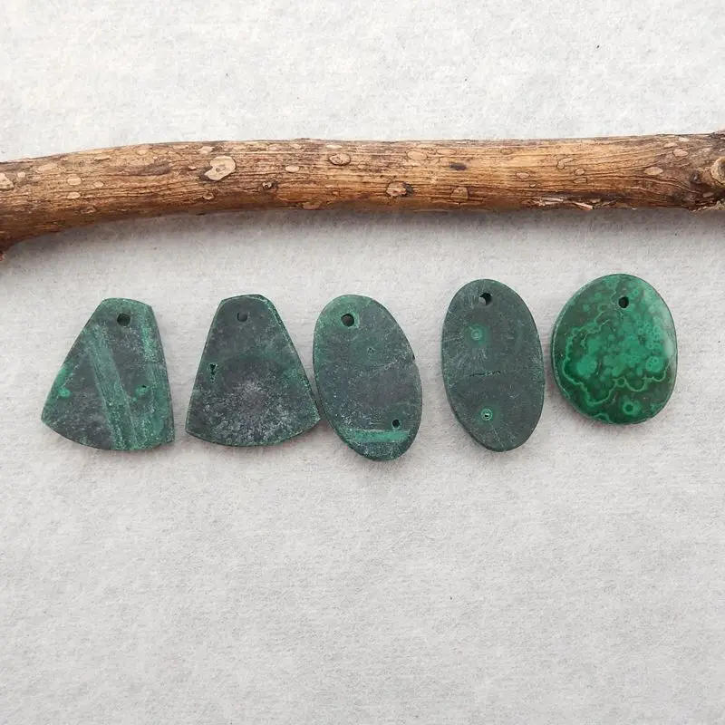 New Design 5Pcs Semiprecious Natural Stone Malachite Gemstone Pendant Beads Necklace Accessories,17x15x3mm,10g