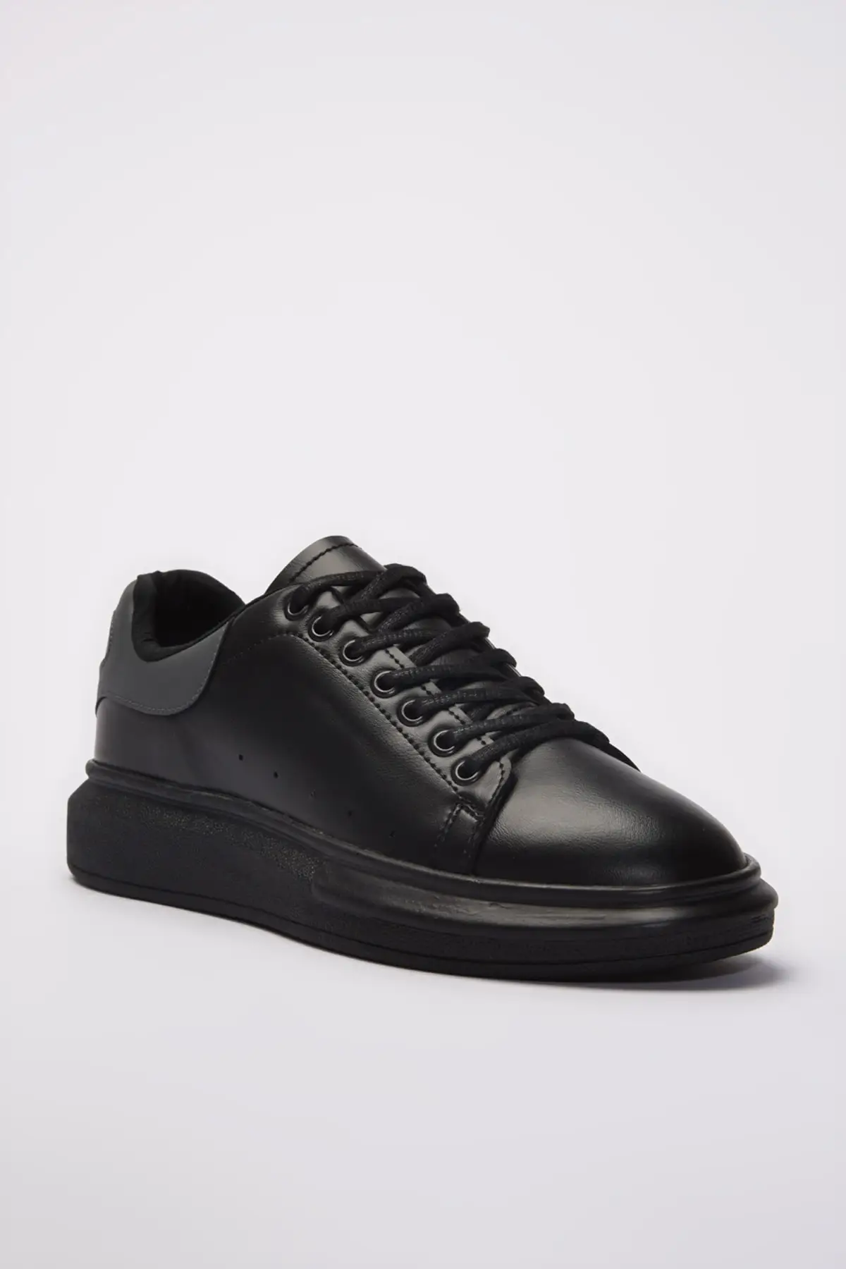 

Men Sport Footwear Black sneaker needlework Lightweight Male 'S Fashion Walking Sneakers Breathable Trainers Vulcanize Shoes Comfort