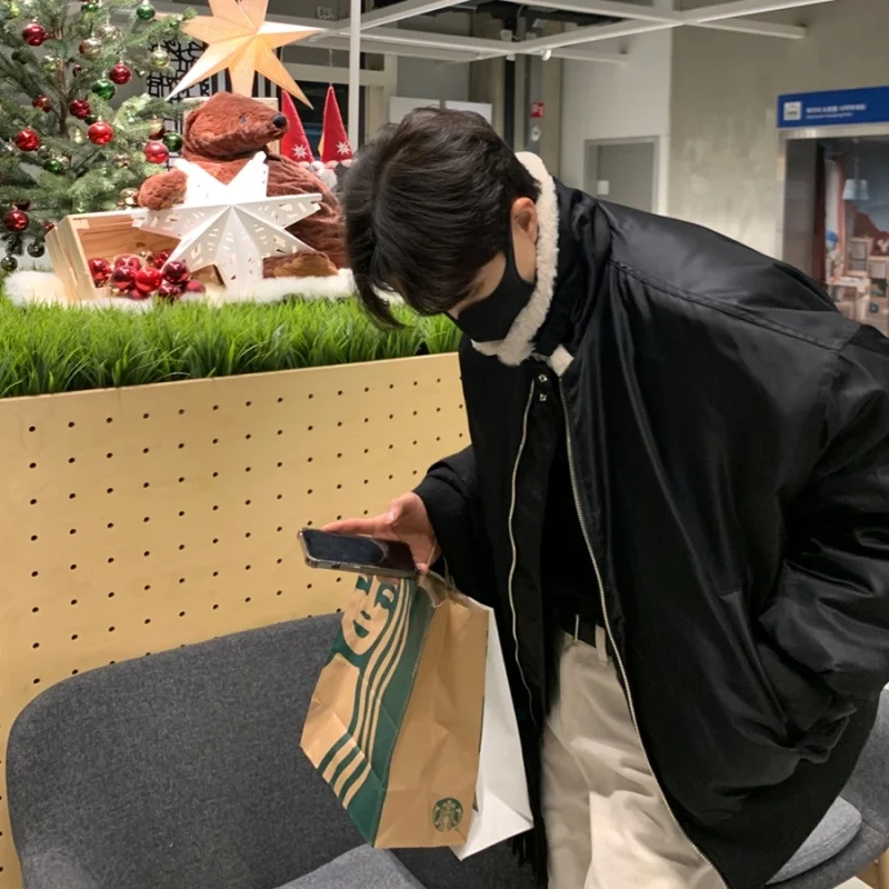 Winter Jacket Men Warm Fashion Thickened Short Coat Men Korean Loose Thick Lamb Fur Jackets Oversized Down Jacket Mens Parker