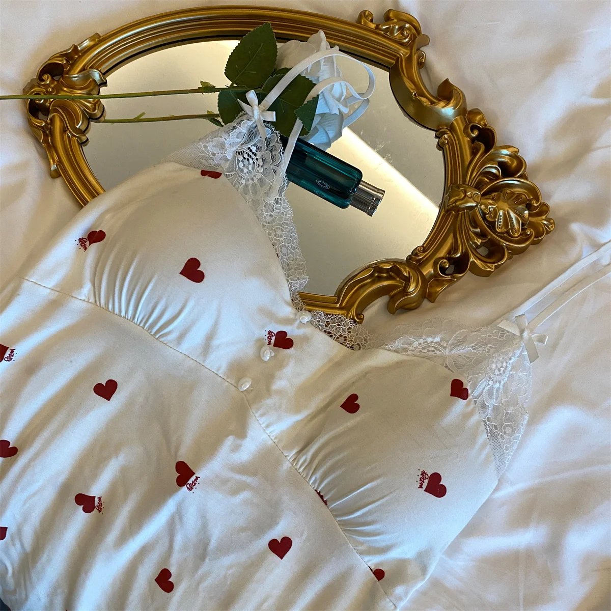 Summer NEW PYJAMAS FEMALE MILK SILK STUDENT SMALL LOVE CONDOLE TAKES LACE LACE sexy sleep SKIRT TO ADD BREAST cushion