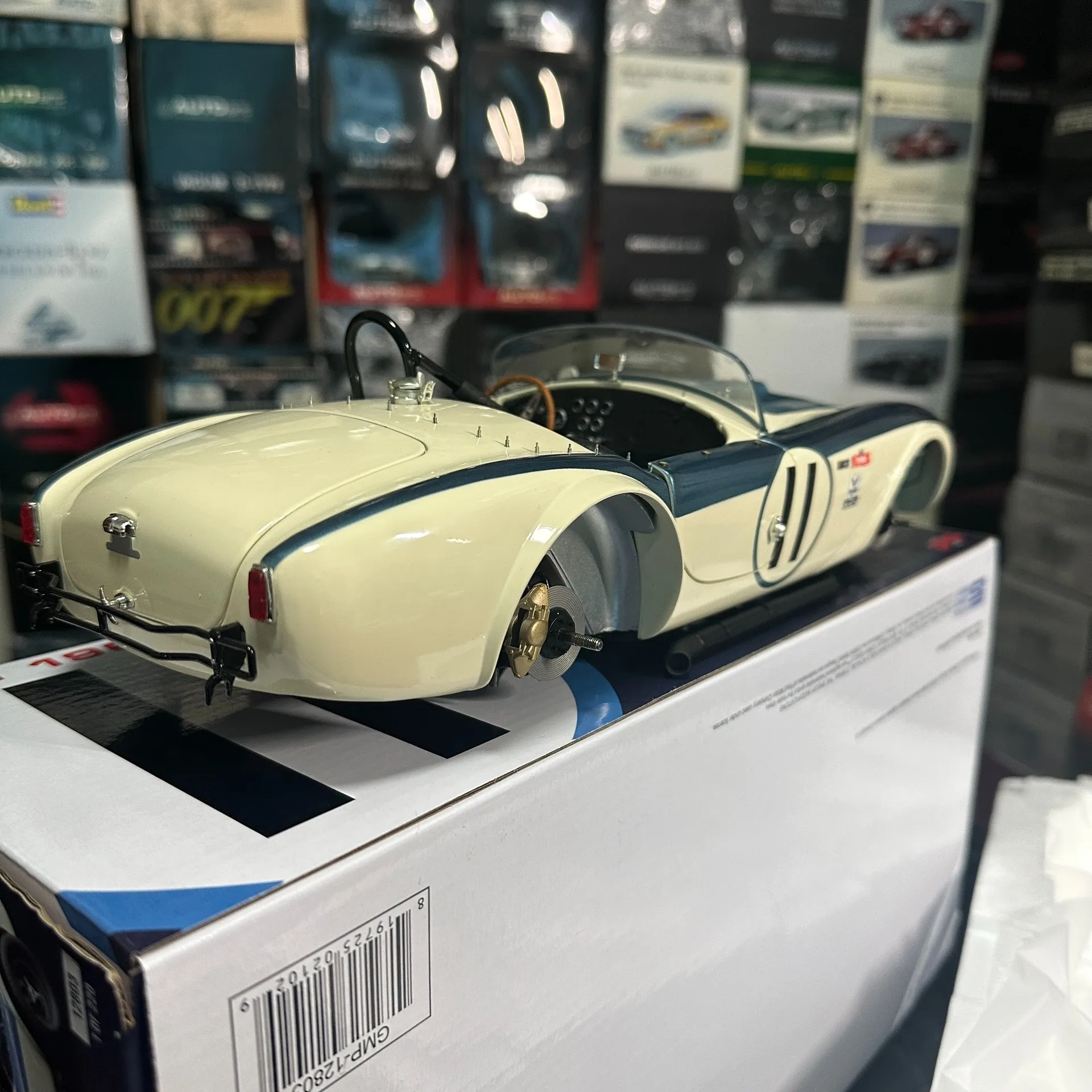 Фото GMP 1:12 Shelby Cobra 289 1963 #11 имитация ограниченной серии все открытые металлические статические модели автомобиля игрушка подарок №4
