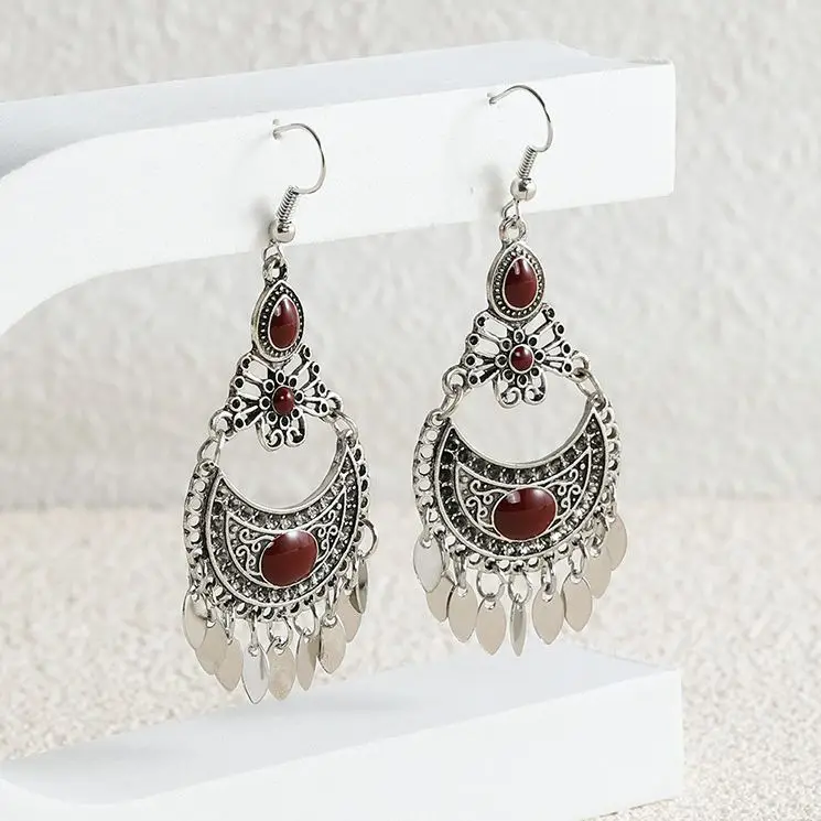 

Fashion Simple Red Gem Retro Personality Hollow Dream Catcher Round Long Fringe Earrings for Women Bohemian Style Jewelry Gift