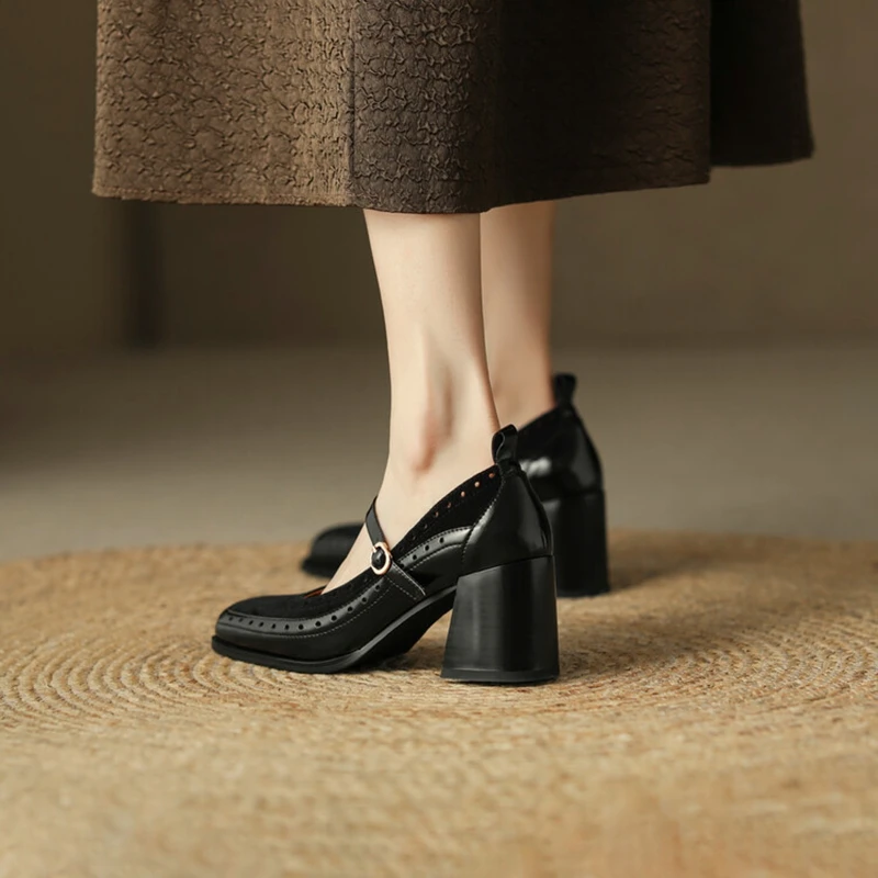 Женские замшевые туфли-лодочки с квадратным носком на высоком каблуке