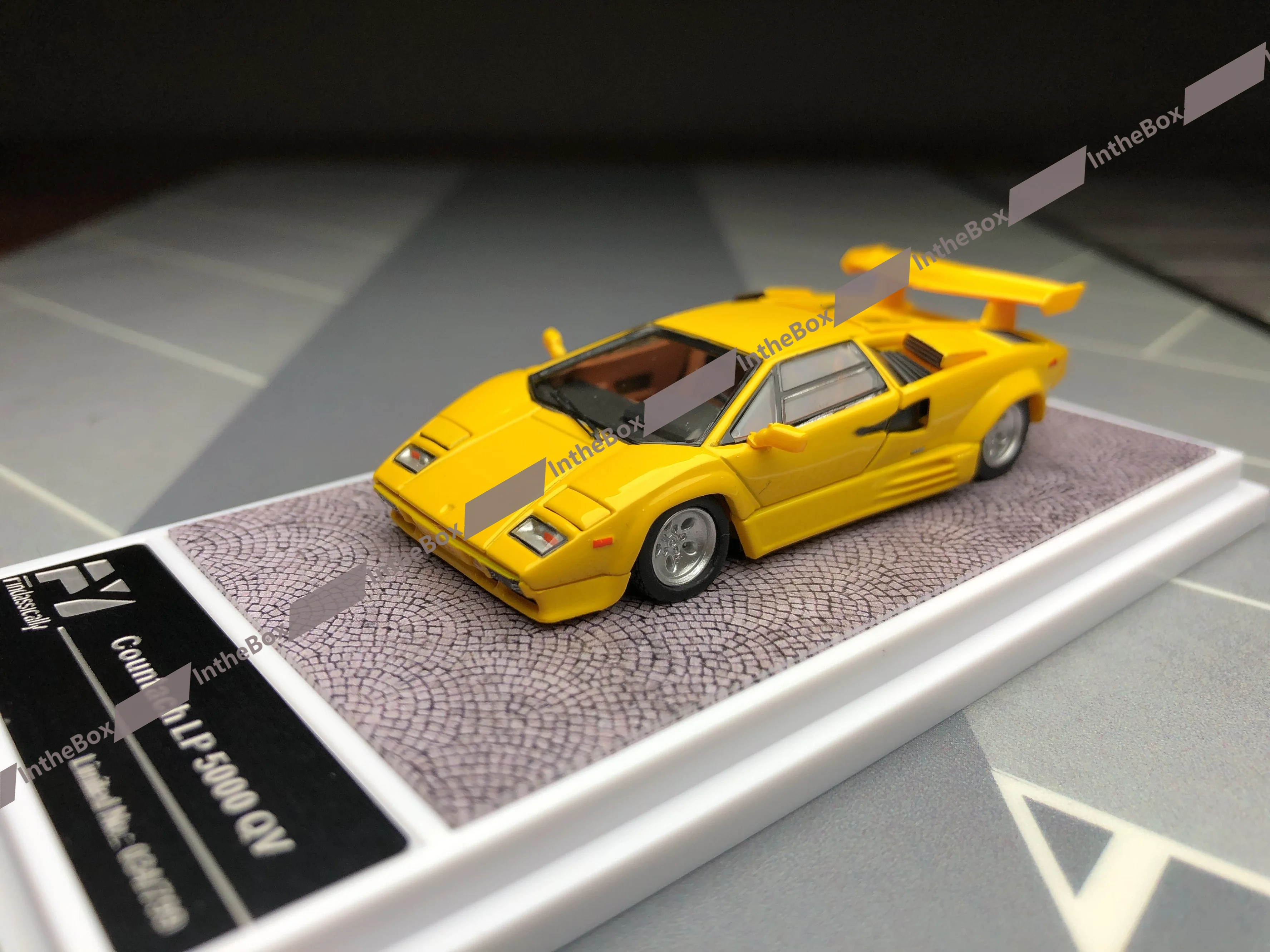 FindClassically FY Countach LP5000 QV желтая 1:64 литая под давлением модель автомобиля коллекция