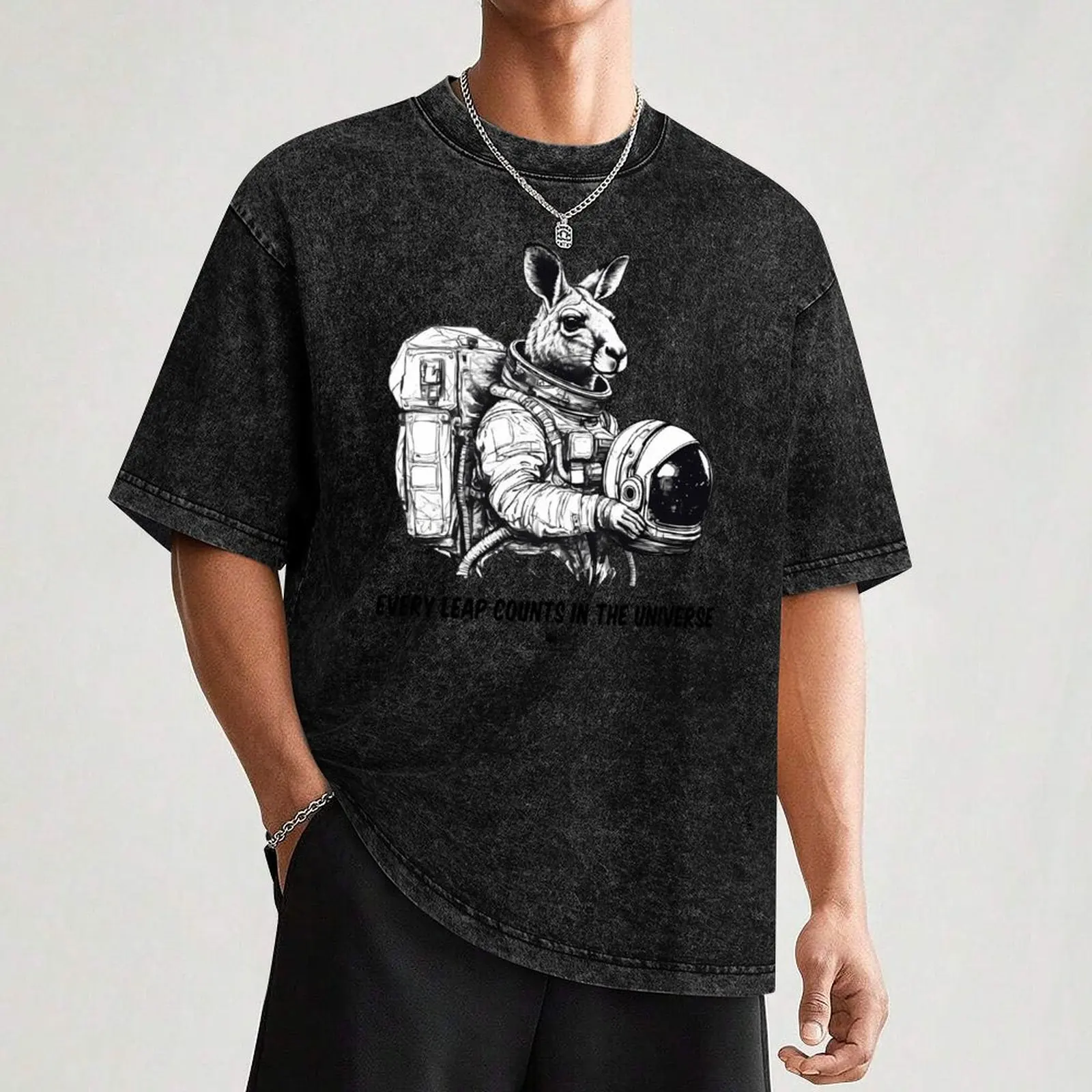 Bounce the Cosmonaut Kangaroo - БЕЛАЯ ФУТБОЛКА черные однотонные футболки мужские рубашки с