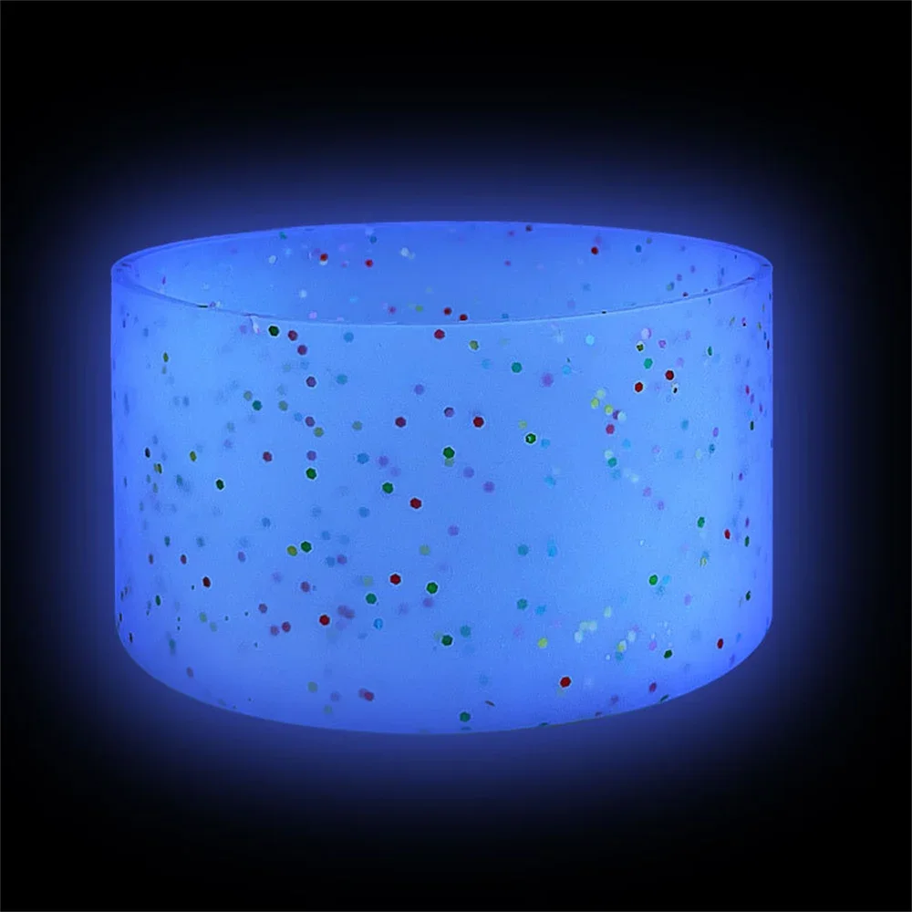 

Светящиеся силиконовые чехлы для стаканов Stanley