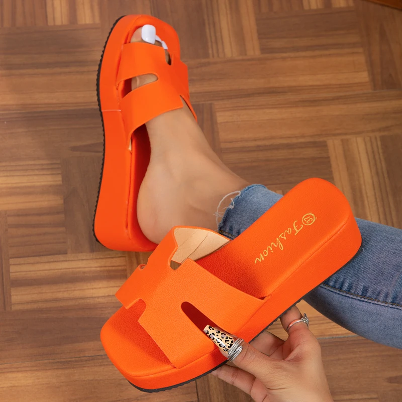 Summer Platform Slippers Women Wedge Round Toe Casual Flat Slippers Leather Outdoor Rubber Slippers Luxury High Quality Golden