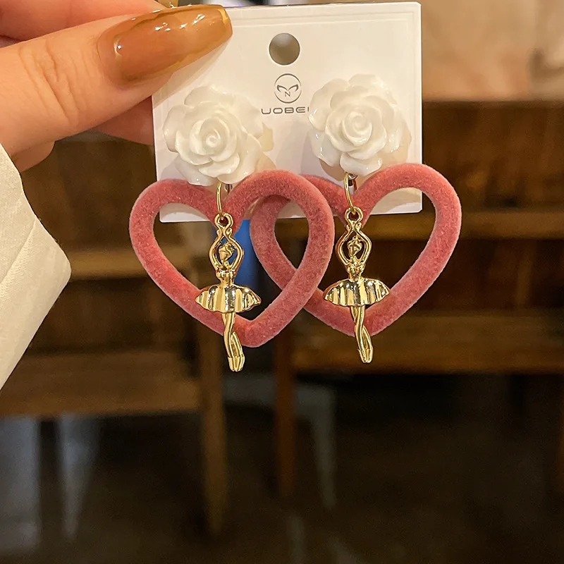 

Серьги-подвески в форме сердца, с иглами