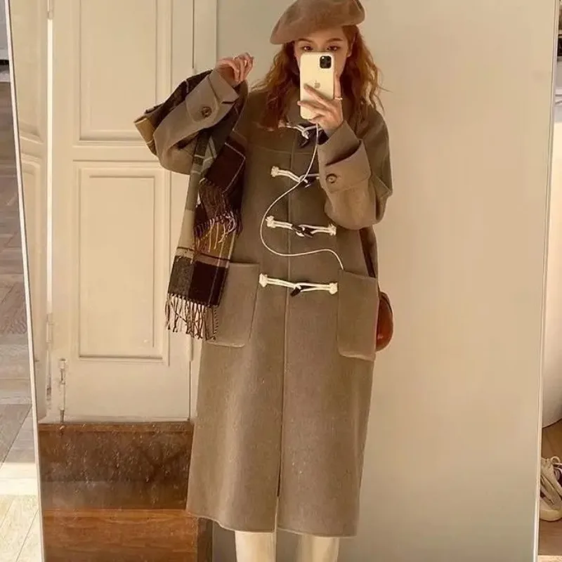 

Женское шерстяное пальто, Корейская версия, свободное модное утепленное пальто средней длины на пуговицах из коровьего рога, Y2K, осень и зима