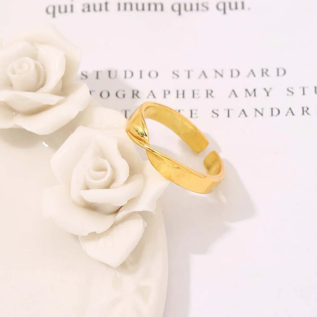 

Chereda Romantic Simple Rings For Woman Adjustable Irregular Open Rings Gold 18k Plated Round Wedding Band Luxury Jewelry Gifts