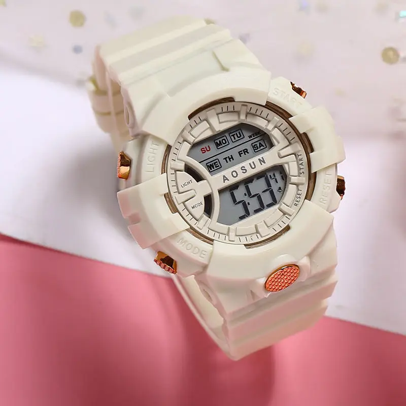 Электронные часы мужские и женские для учеников средней школы простые