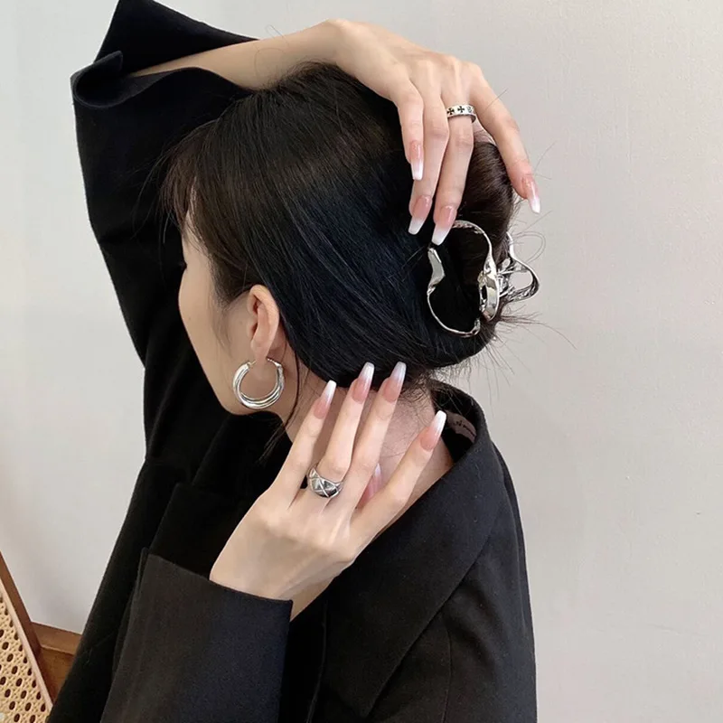 

Metal Hairpin Female Head Clip Medium-sized Shark Clip Advanced Mesh Red Hairpin