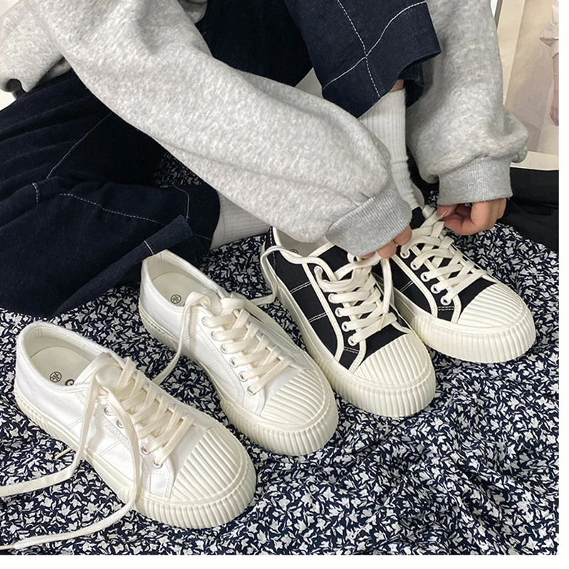 

Women's Sports Shoes 2021 New Canvas Sneakers Flat Women Casual Breathable Student Low Cut Lace Shoes Women Sneakers