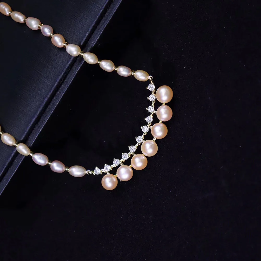 

YKNRBPH Women's New Natural Rice Pearl 4-5mm Necklace Fashion Classic Pendant Pearl Chains Girl Anniversary Gift