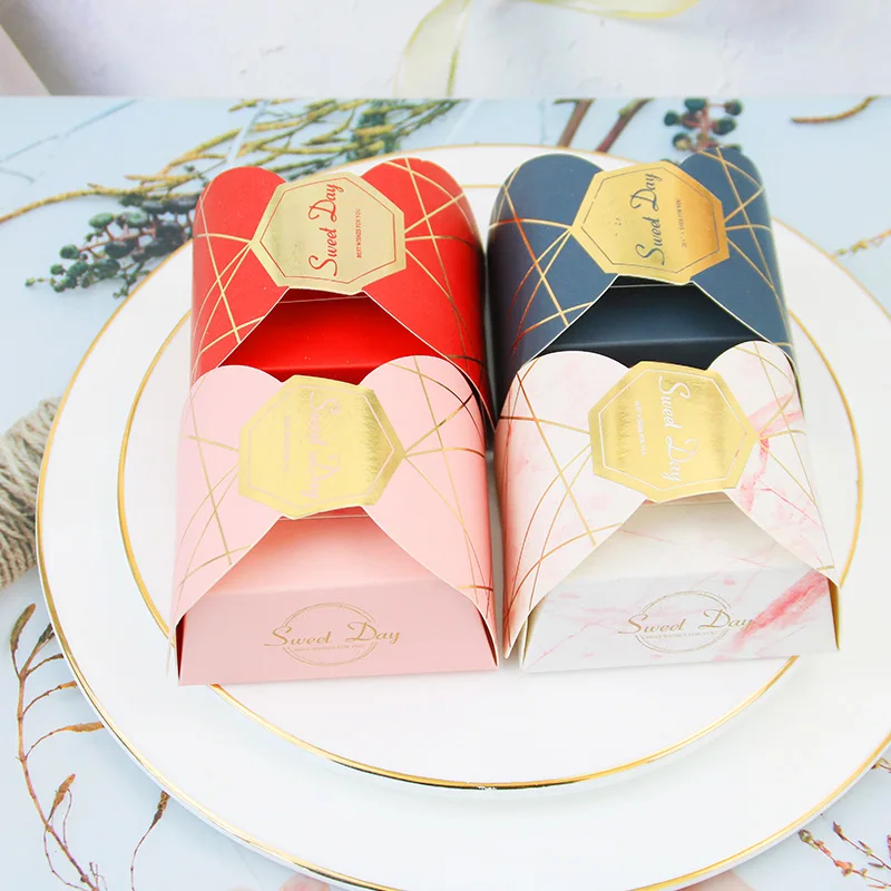 50pcs Gift Boxes Candy Cake Paper Box Packaging Cookie Chocolate Macaroon Wedding Gift Packaging Party folding Pouch Gift Boxes