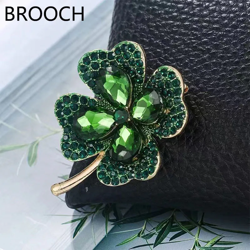 

Green Crystal Glass Four Leaf Clover Brooches For Women Elegant Full Rhinestone Green Opal Alloy Corsage Woman Broch Pin Fashion