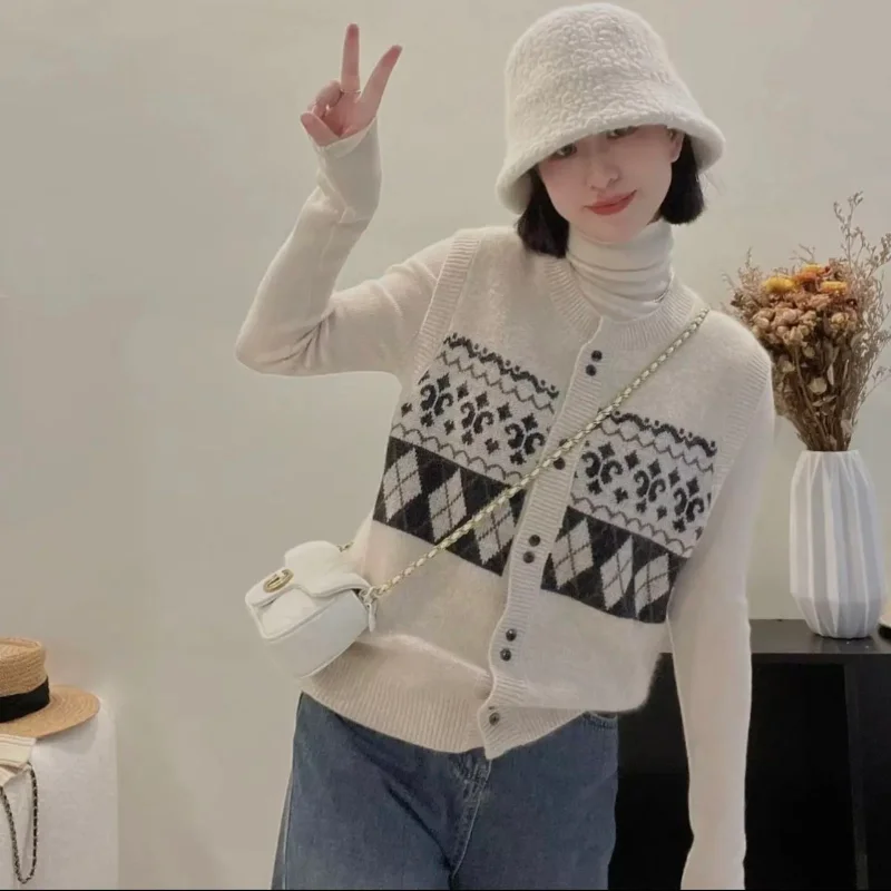 Женский Жаккардовый трикотажный жилет контрастный ромбовидный без рукавов