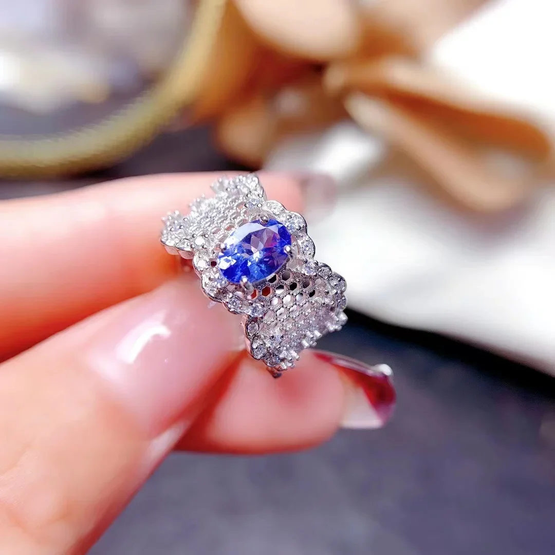Классическое кольцо с натуральным танзанитом в этническом стиле серебро 925