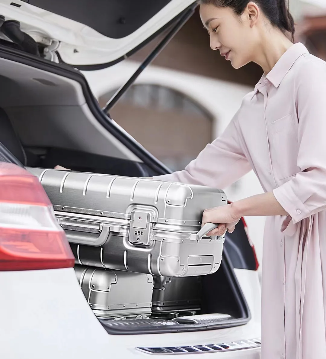 Xiaomi Mi Metal Travel Suitcase 2 Waterproof Trolley Case High Capacity Boarding Luggage with TSA Lock for Outdoor Fun