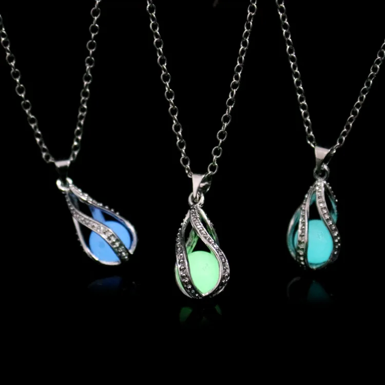 

Hollow Love Haunting Pendant Luminous Pendant Wholesale Spiral Open Hollow Necklace Luminous Pearl Pendant Moonstone