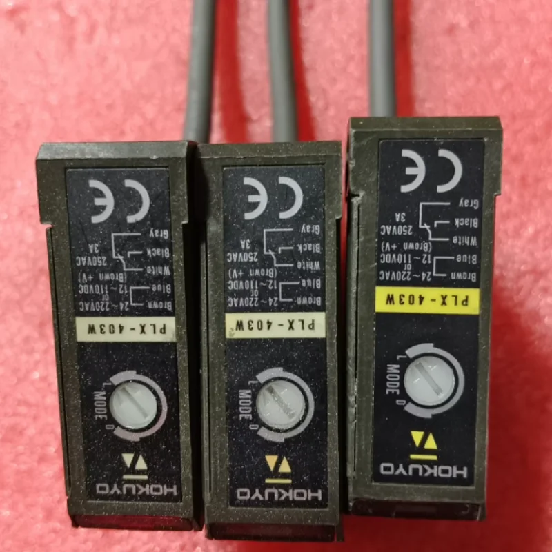 Подержанный фотоэлектрический датчик PLX-403W тест ОК в наличии для быстрой