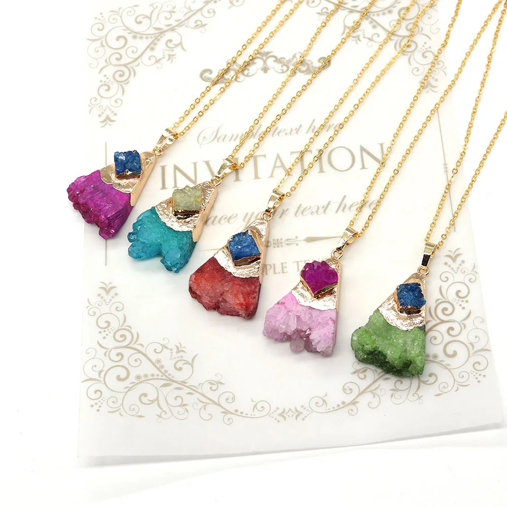 

1pcs/bag Glamour Natural Stone Crystal Triangle Pendant Necklace Fashion Popular Crystal Set Onyx Pendant Necklace Jewelry Gift