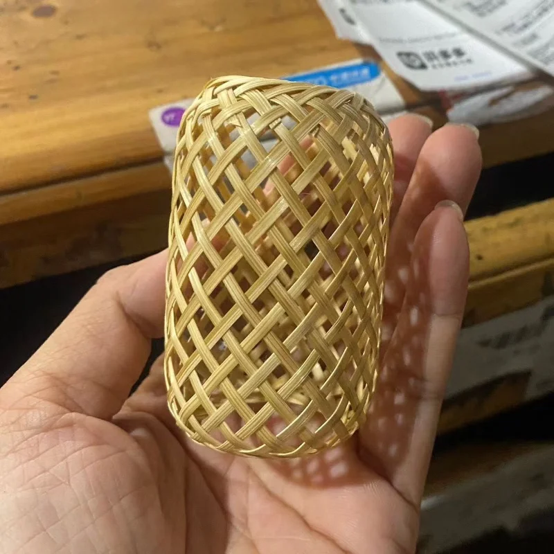 

DIY Handmade Bamboo Weaving Paper Lantern with Light, Vintage Style Pendant Lantern for Festival Decoration