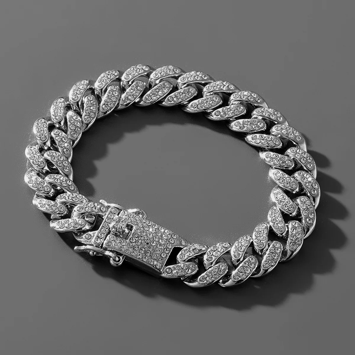 

New Fashion Street Hip-hop Full Diamonds Cuba Bracelet Tide Male Personalized Snap Chain Hand Jewelry Gifts Men's Accessories