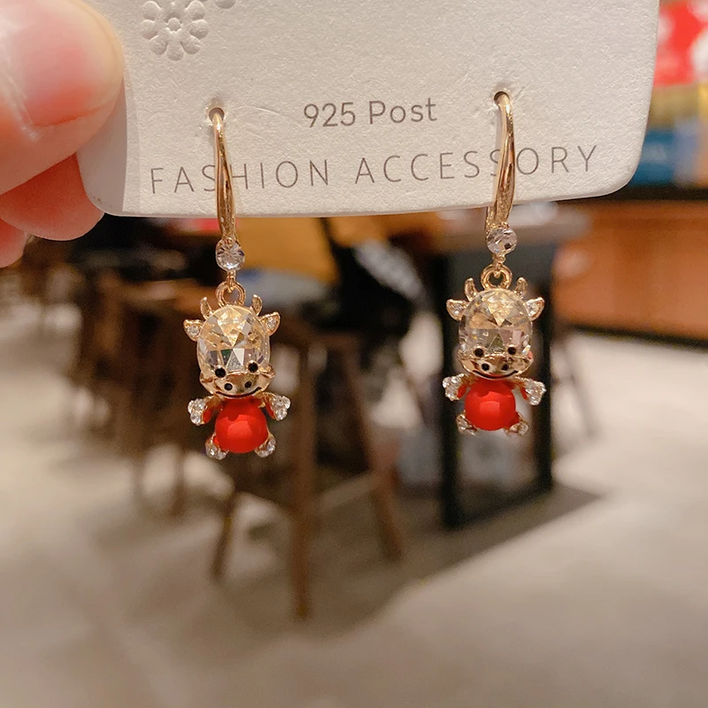 

Bull Head Earrings New Trend Fashion Simple Women Tiny Ear Studs Lovely Exaggerated Jewelry 2023 Fashion Stud Earrings