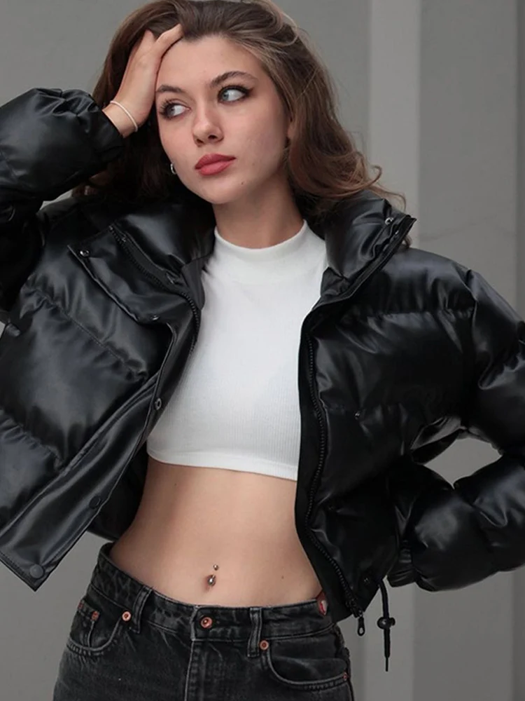 

Короткие парки из искусственной кожи с подкладкой, куртки, пальто, женская черная укороченная зимняя теплая Толстая куртка с воротником-сто...