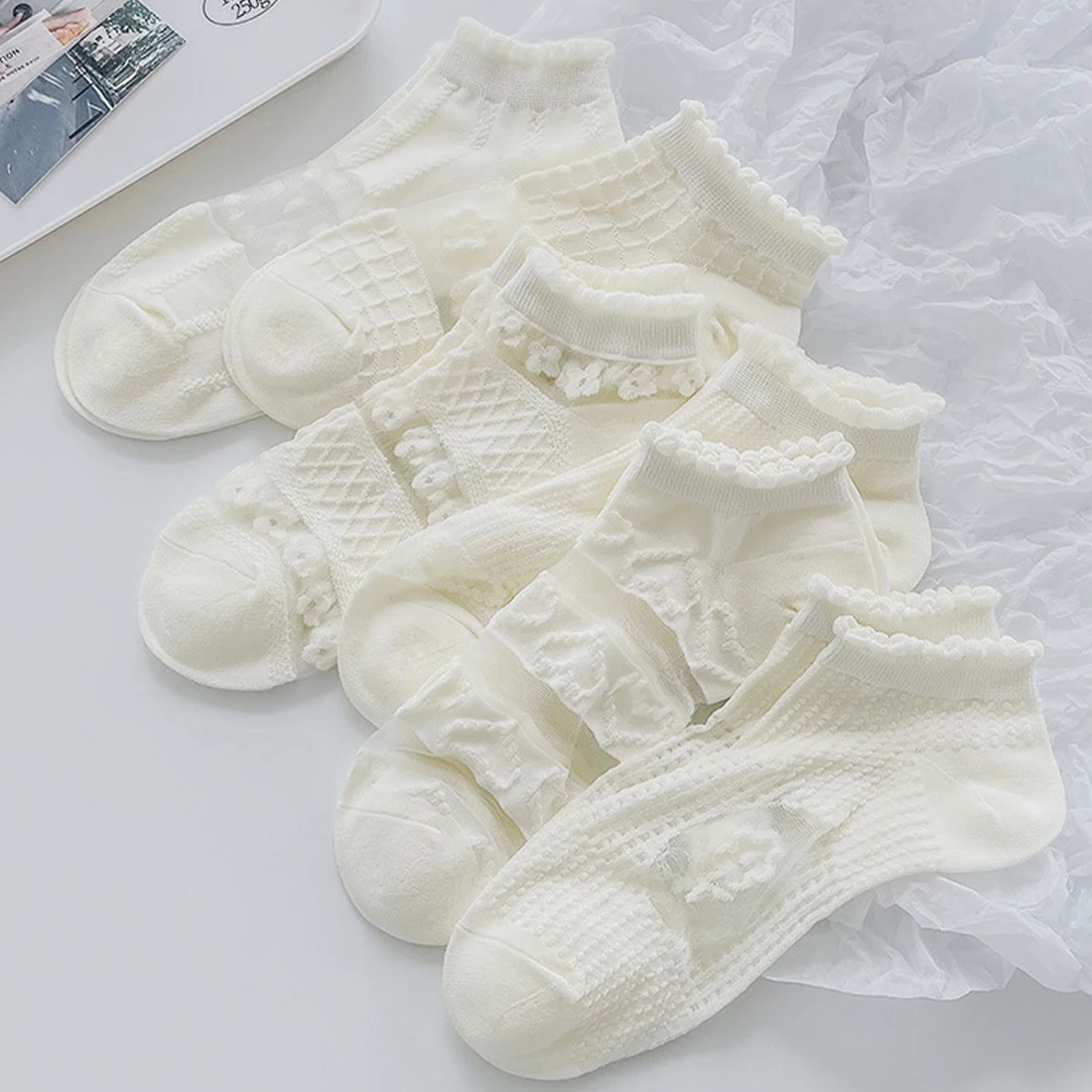 

Fashion Lolita White Lace Socks Cute Kawaii Heart Bowknot Floral Cotton Socks Spring And Autumn Thin Section Socks For Women