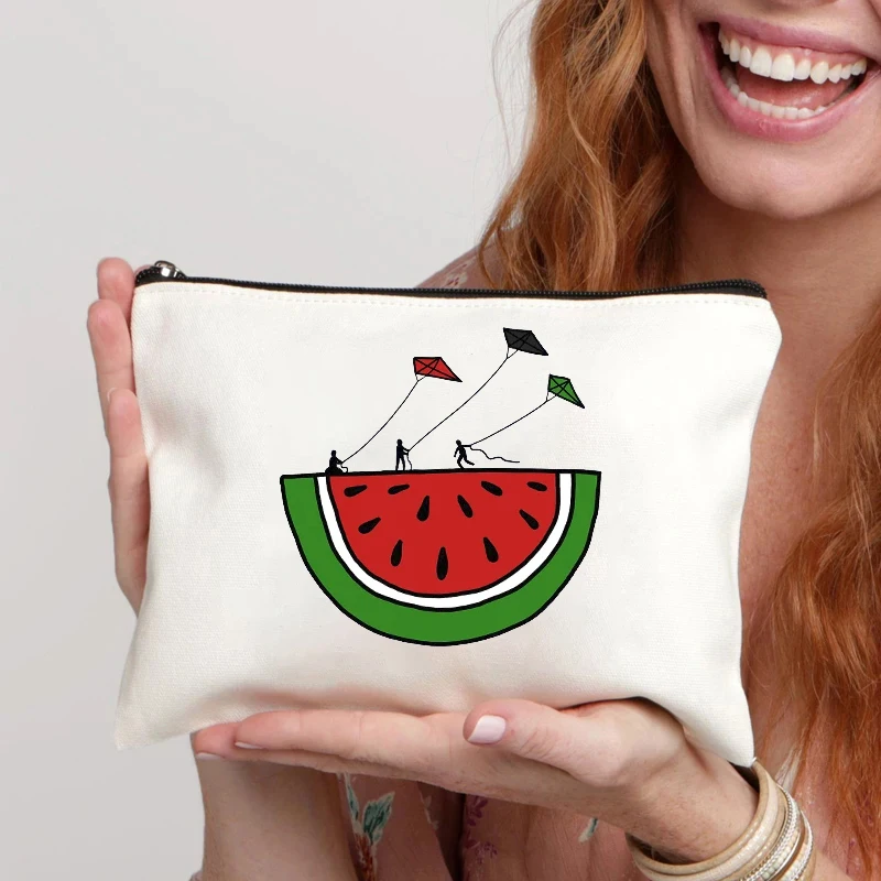 Холщовая сумка с пародией и рисунком арбуза это не косметичка арбузом Магритта