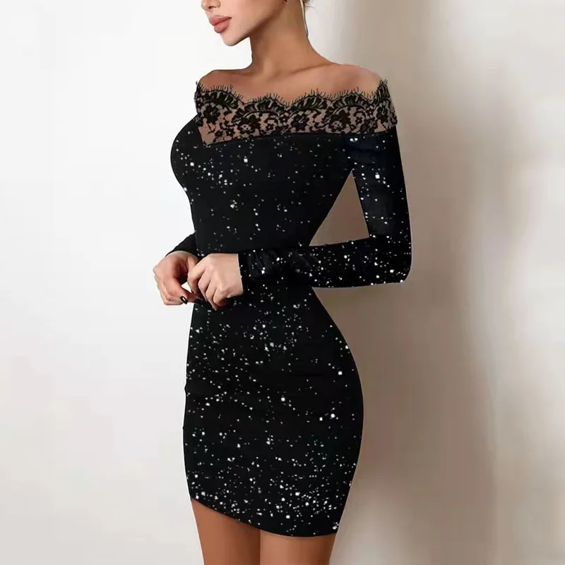 Соблазнительное облегающее черное платье с воротником одно слово и открытыми