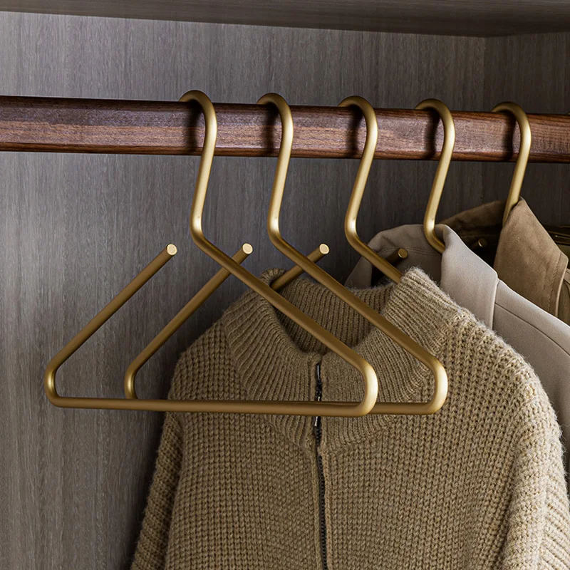 5pcs Coat Hangers Solid Aluminum Alloy Seamless Matte Gold C