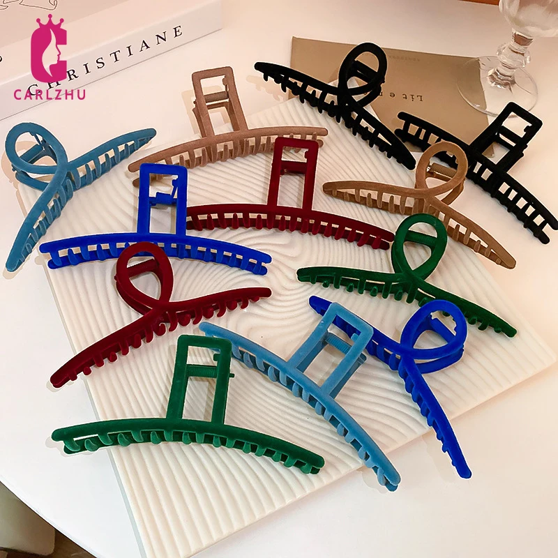 

2022 Korean New Solid Velvet Hair Claw Barrettes for Women Fashion Geometric Hollow Out Headwear Hair Accessories Crab Hair Clip