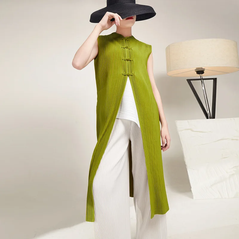 Miyake pleated trench coat women's simple loose large size long slit retro sleeveless coat dress