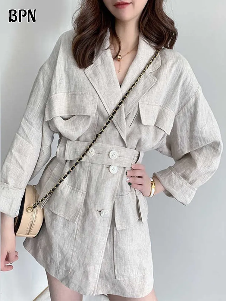 Женское однобортное пальто с отложным