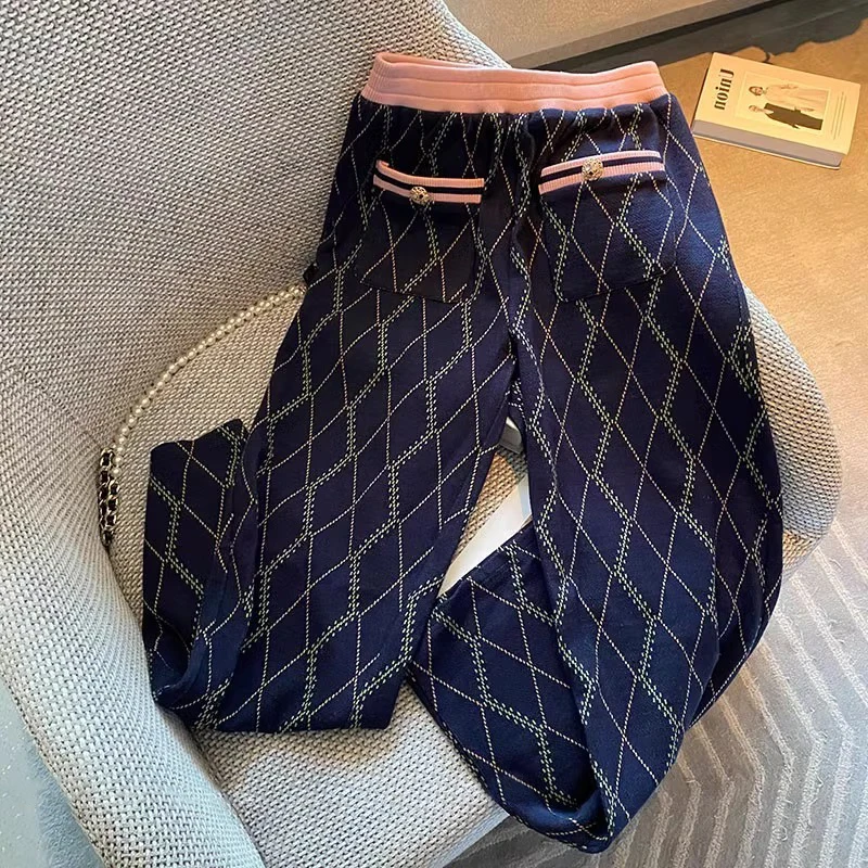 Изящный вязаный костюм во французском стиле мужской и женский весенне-осенний