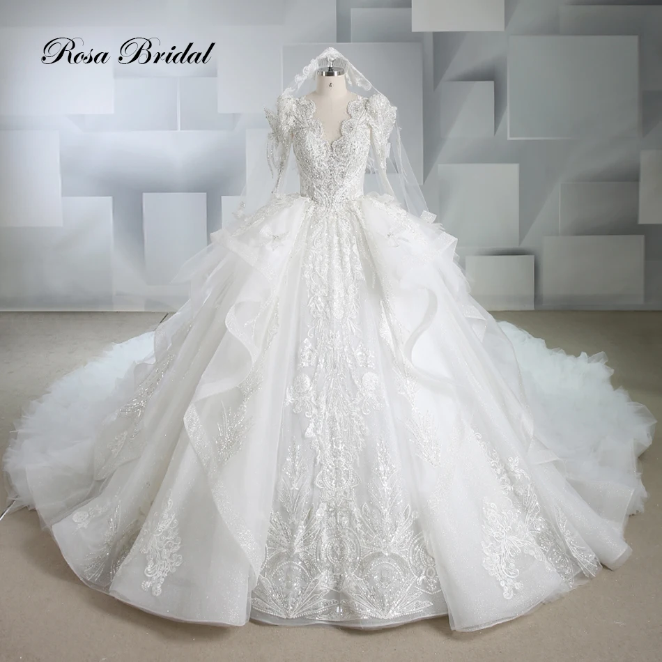 Женское свадебное платье с длинным рукавом и кружевной аппликацией