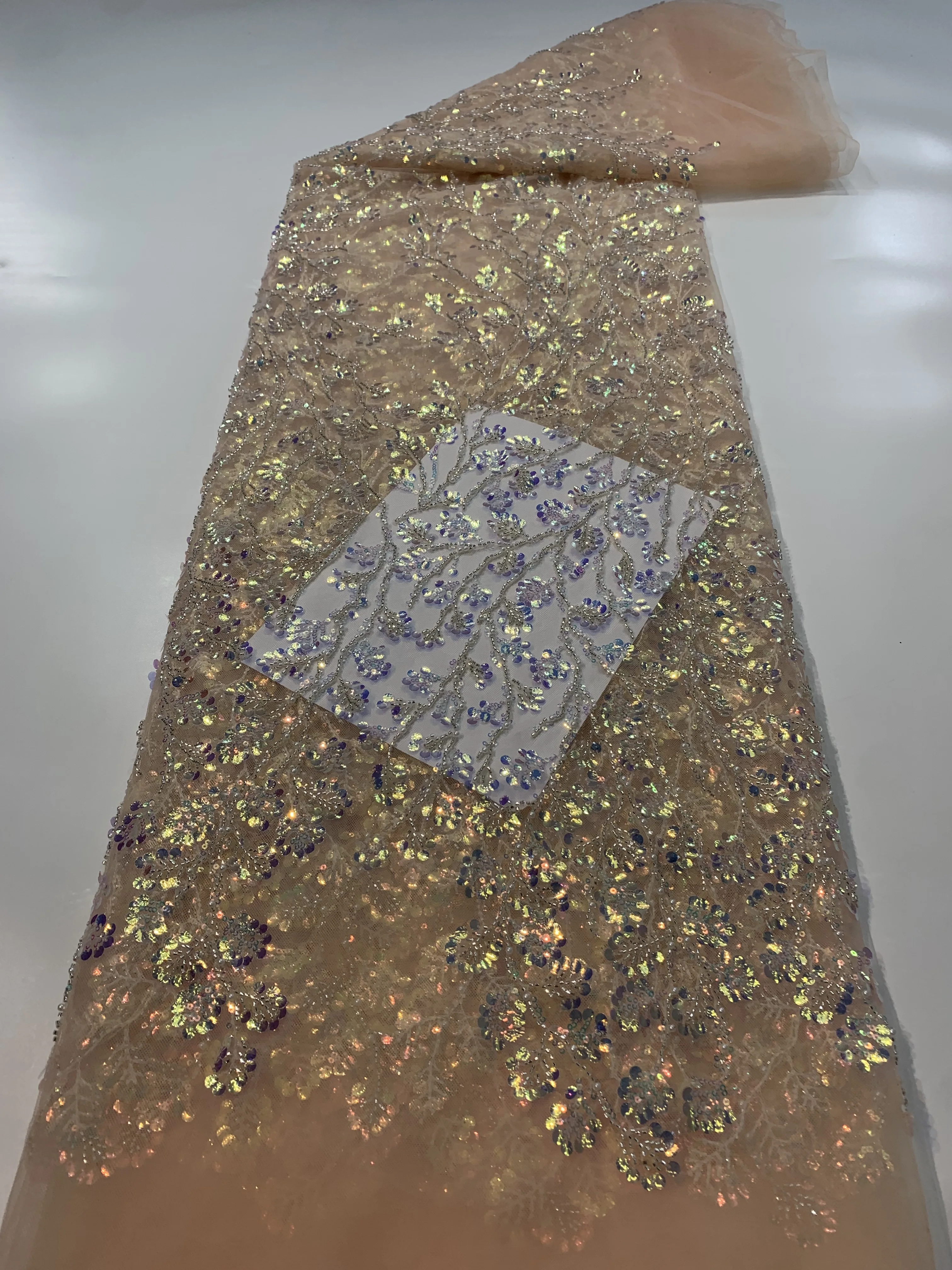 

Высшее качество африканская вышитая Тюль ручной работы сетчатая ткань с бусинами Роскошные Алжирские блестки сетчатые Кружева вечернее свадебное платье