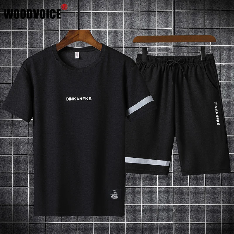 

Новинка лета 2022, мужской спортивный костюм, повседневный спортивный однотонный мужской комплект с шортами с коротким рукавом, мужские модн...