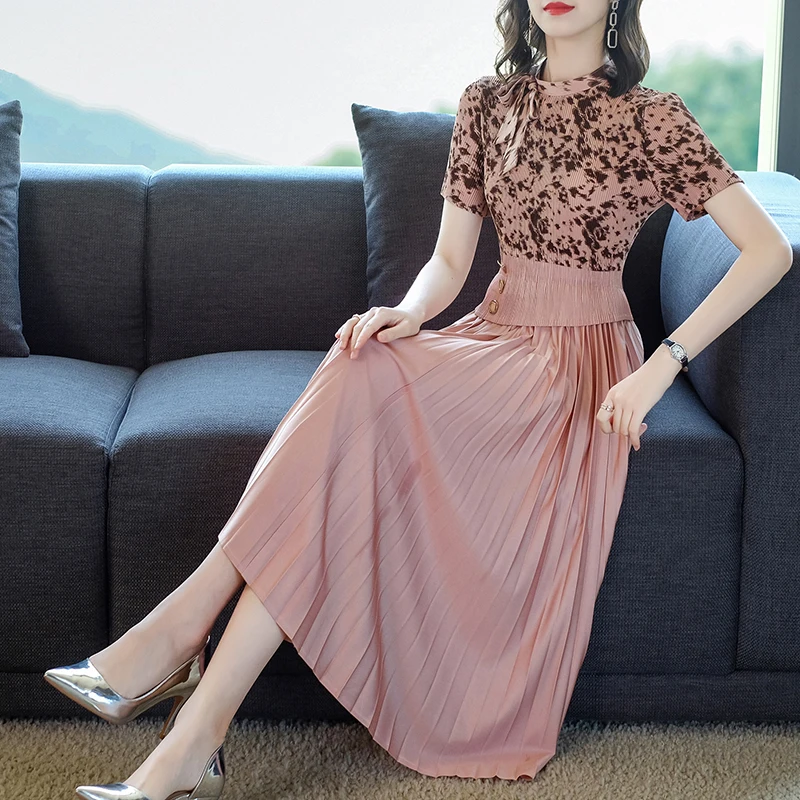 2022 Summer New Pleated Splicing Dress Stand Collar Waist Thin Temperament Large Size Splicing Pleated Knee-Length Long Skirt