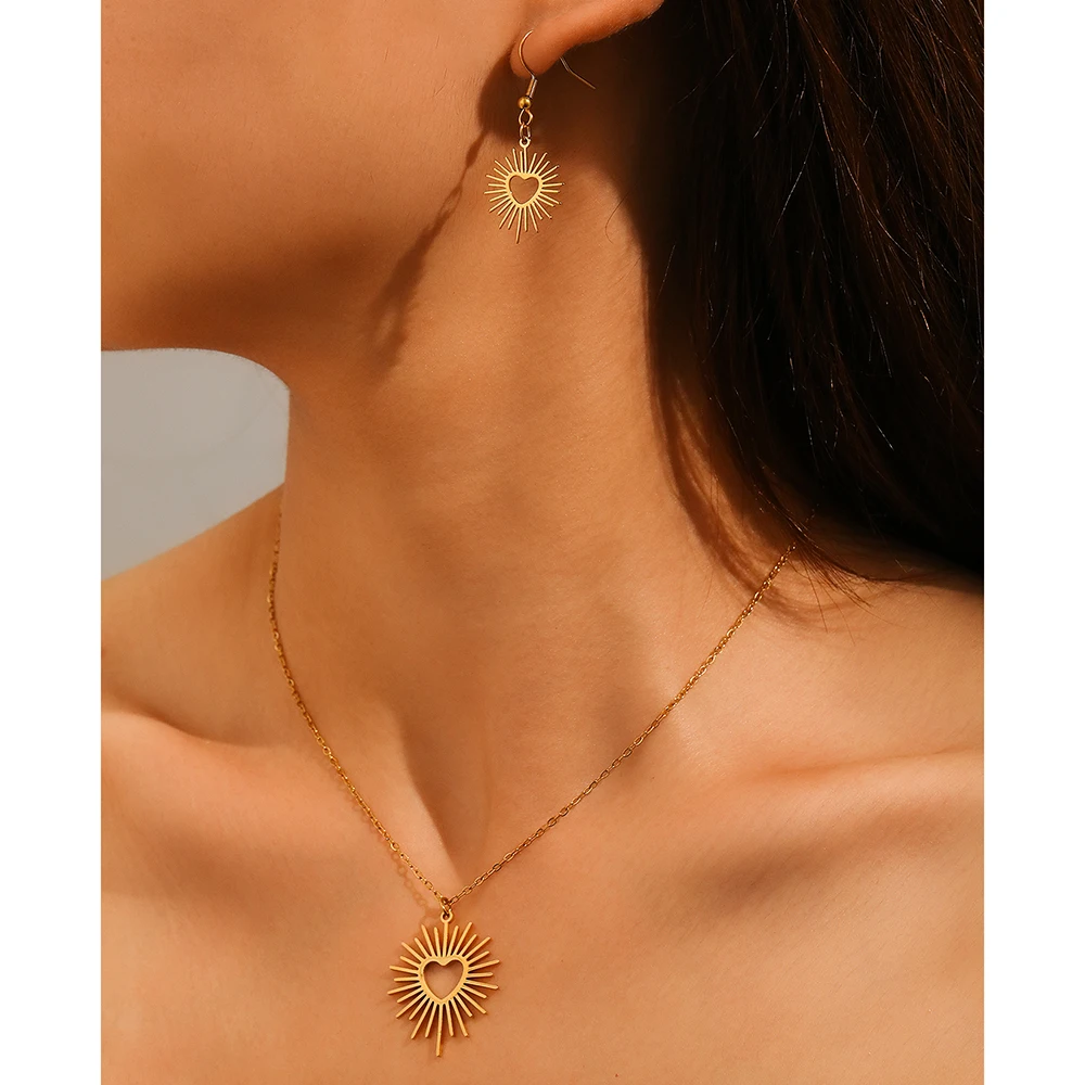 Комплект из нержавеющей стали в виде сердца и солнца