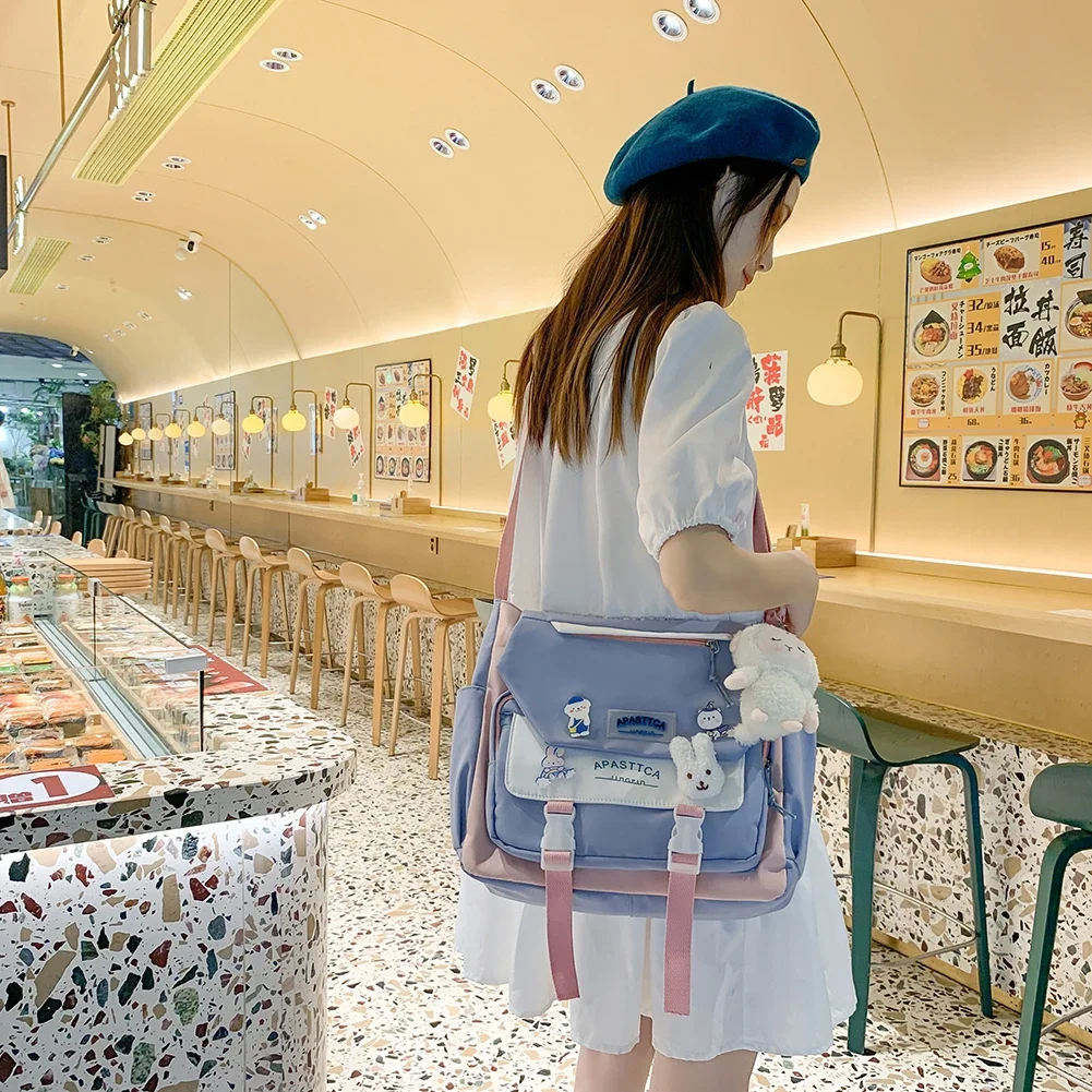 Сумка-мессенджер женская нейлоновая